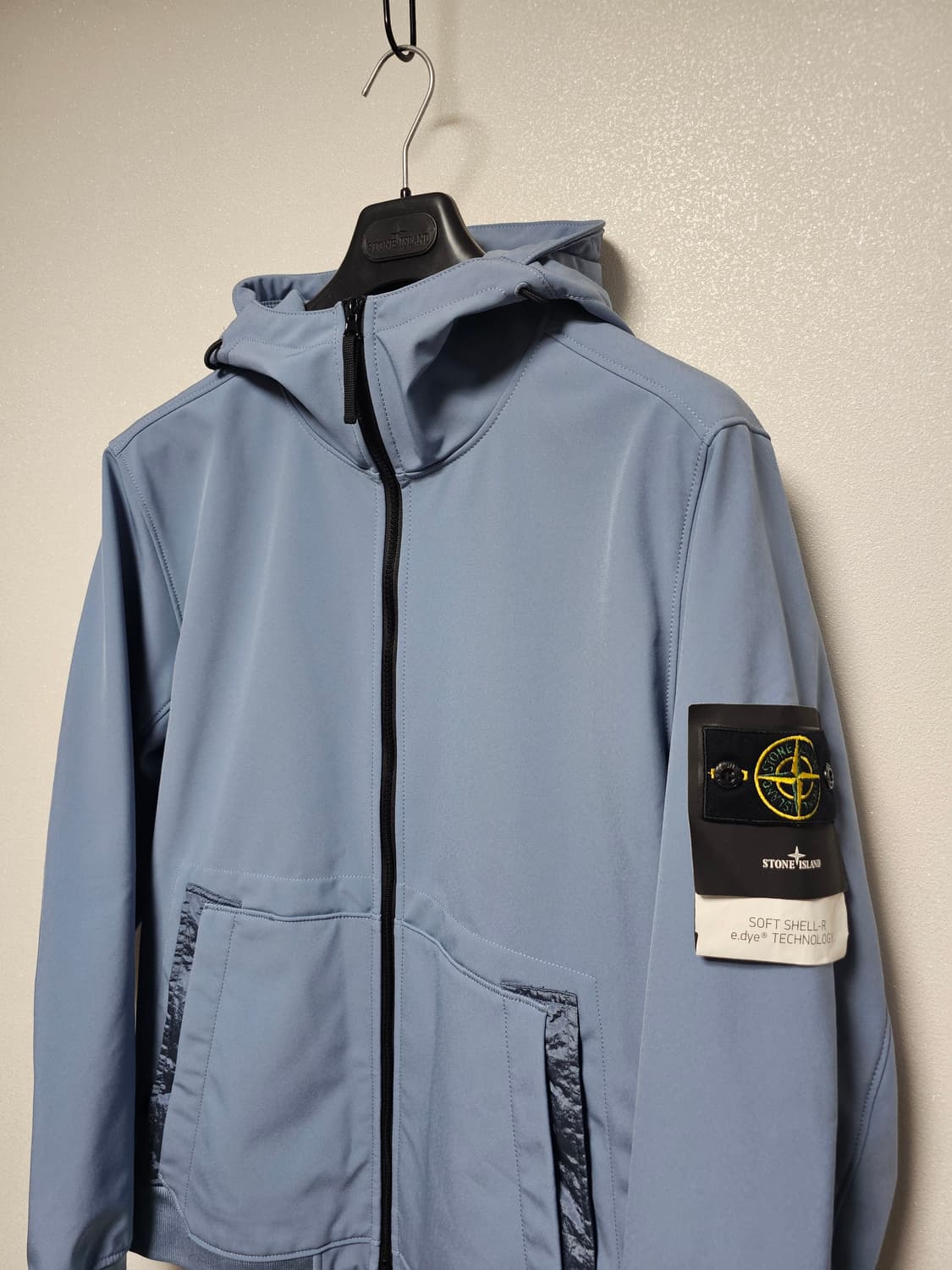 스톤아일랜드 소프트 쉘-R E.DYE 테크놀로지 자켓(새 상품) 상품이미지8