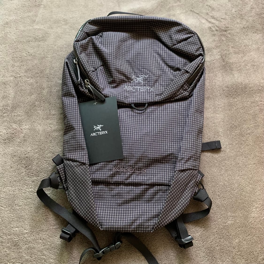 아크테릭스 컨실15 블랙 새제품 상품이미지2