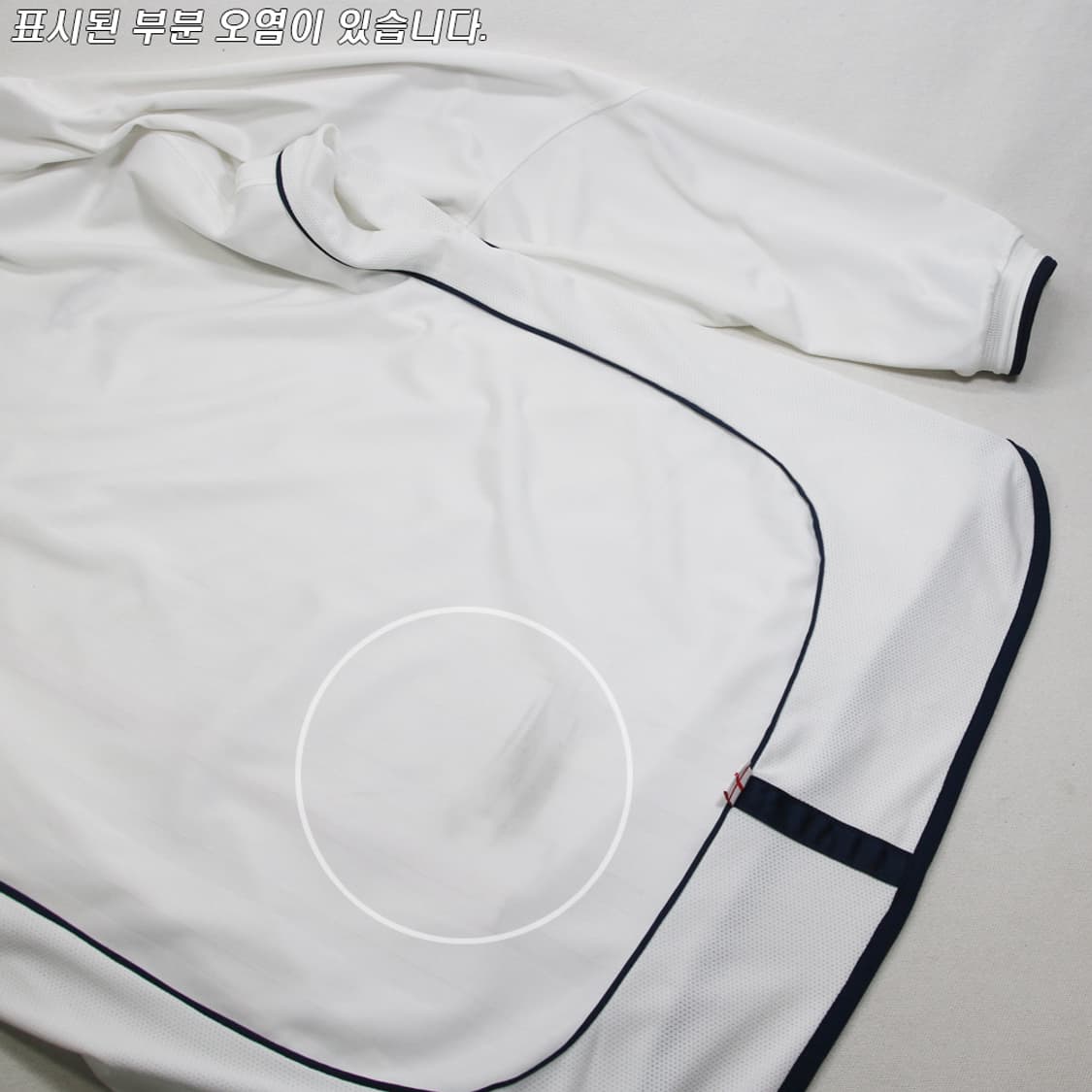 (착용컷) UMBRO 01~03 잉글랜드 유니폼 상의 (남성용 108) 상품이미지10