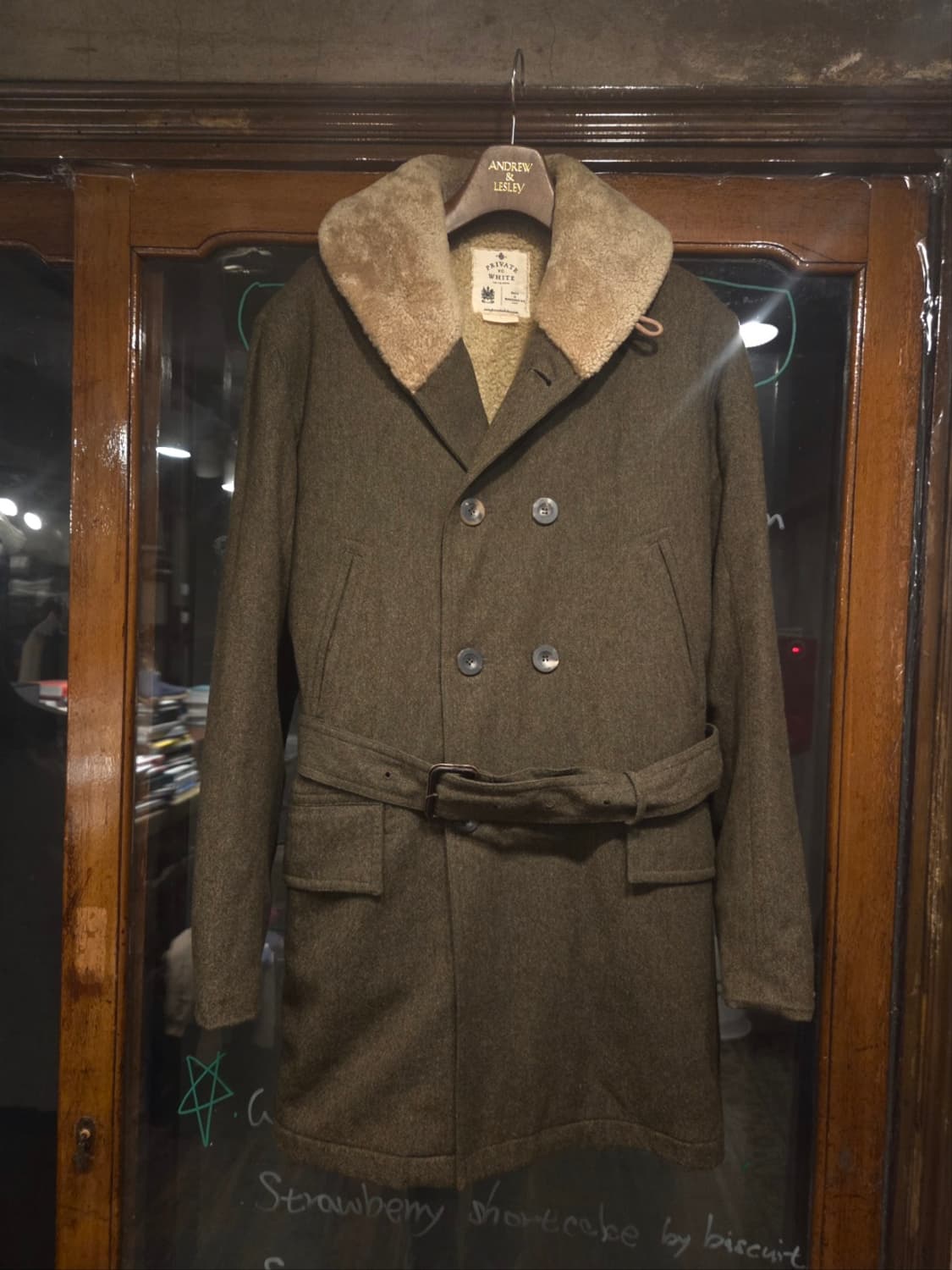 private white vc 맥키노코트 상품이미지1