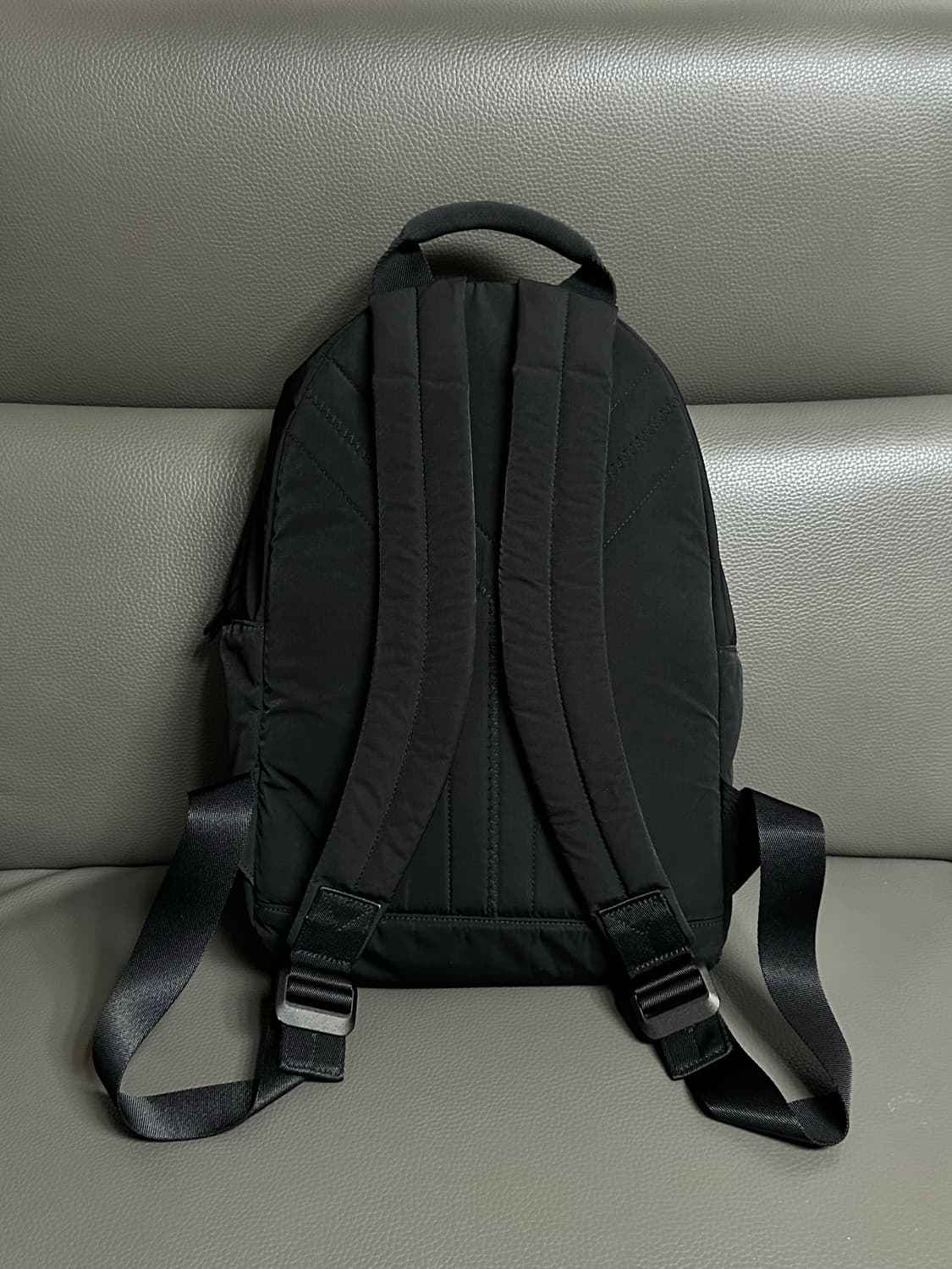 Y-3 테크라이트 백팩 판매 상품이미지2