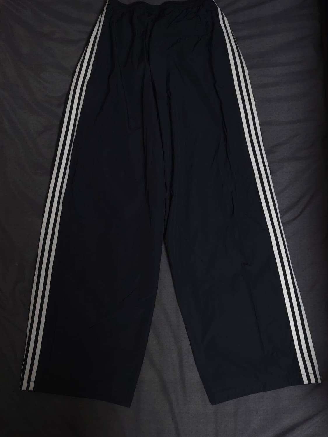 [S] 발렌시아가 아디다스 포플린 트랙팬츠 논스티치 블랙 상품이미지3