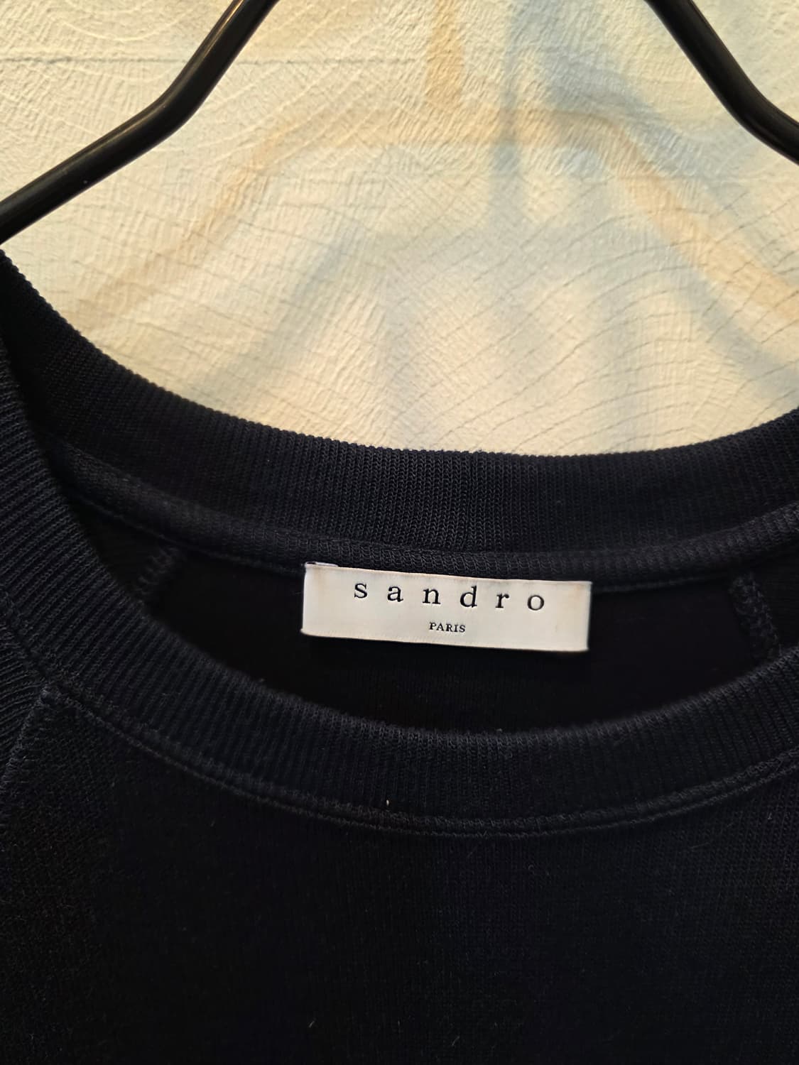 산드로 다크네이비 마린 니트 맨투맨 티셔츠 상품이미지1