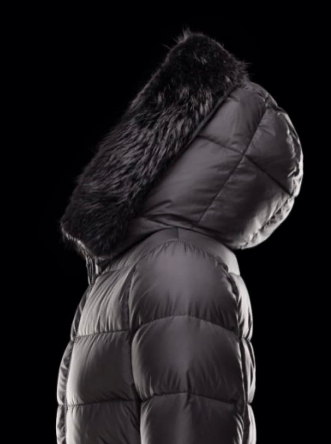 몽클레어 여성 비버퍼 구스 롱패딩(2/66) 상품이미지4