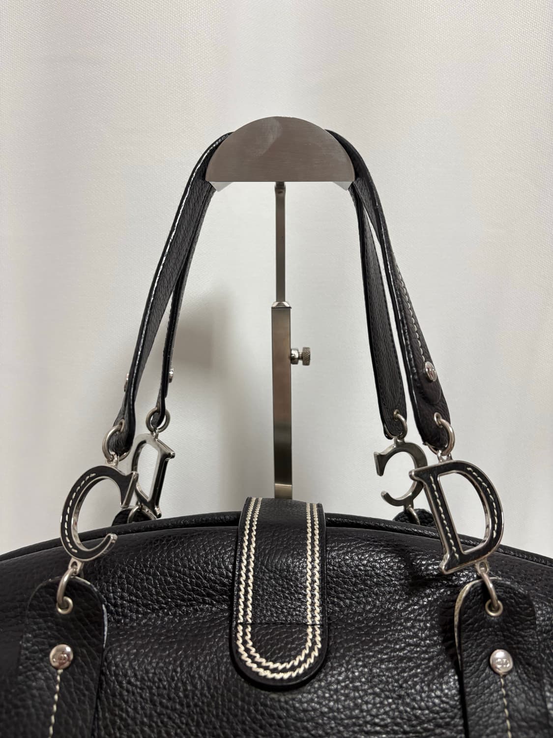 디올 레더 버클 숄더백 상품이미지8