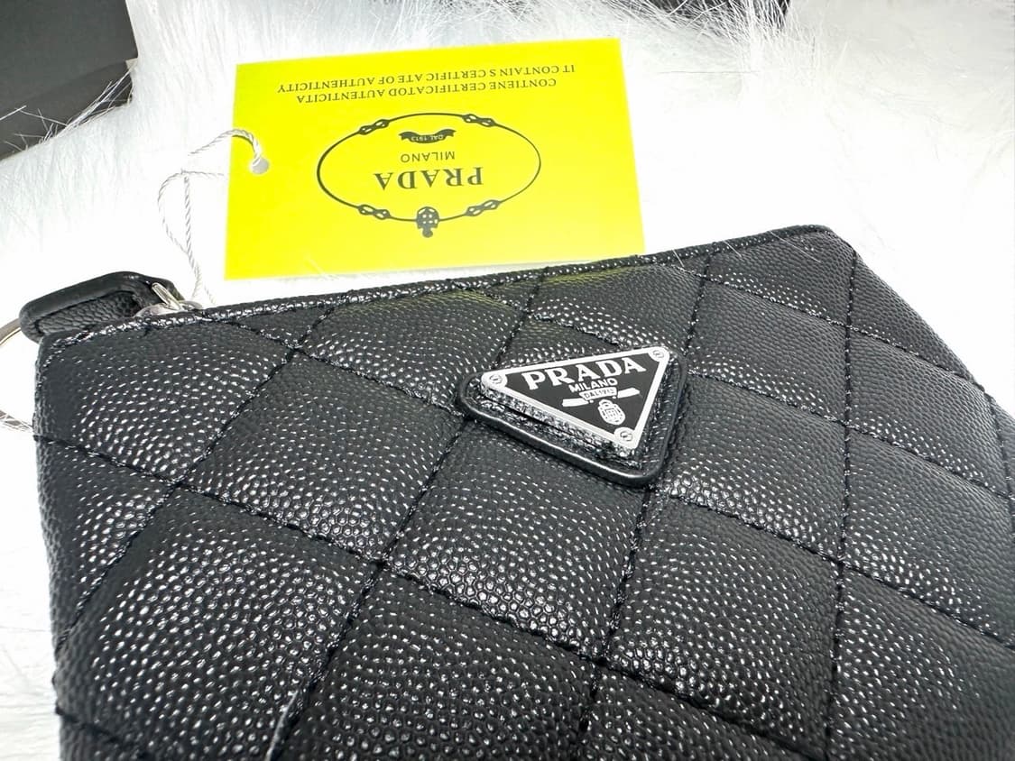 프라다뷰티 캐비어 미니 파우치 동전지갑  풀박스 상품이미지7