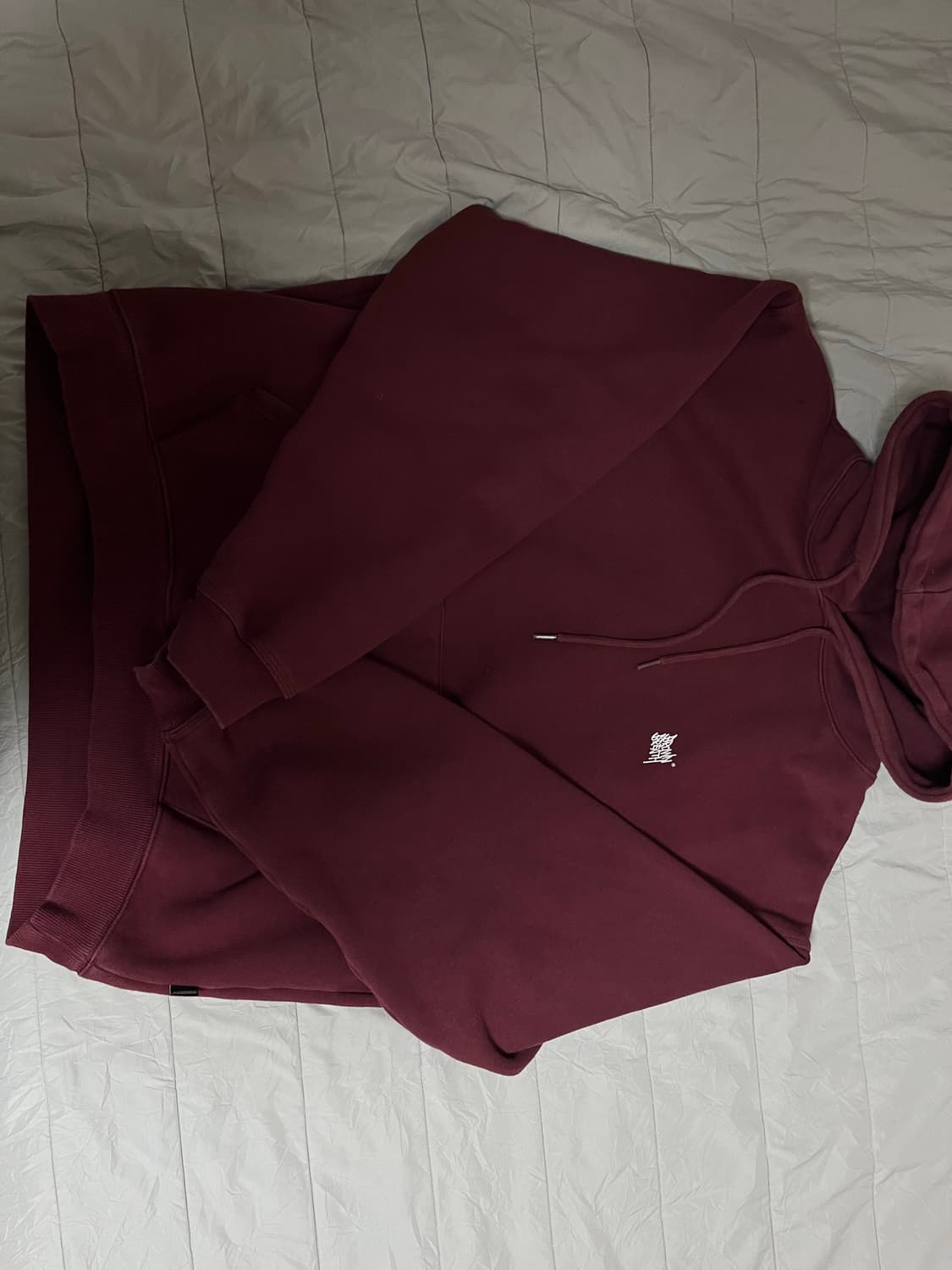 브라운 브레스 버건디 후드티 상품이미지2