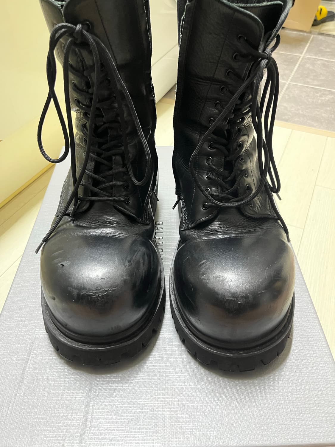 황금사이즈 발렌시아가 스톰퍼 부츠 42 상품이미지1