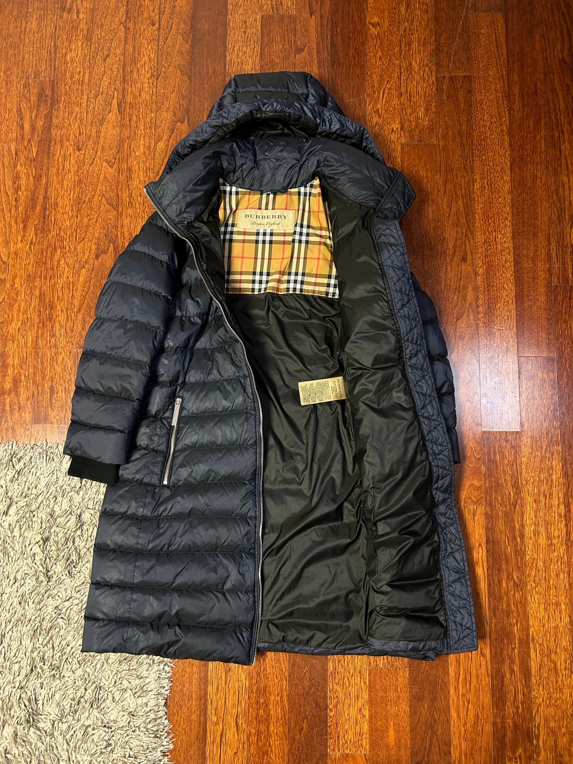 버버리 라임하우스 퀼팅 네이비 다운 롱패딩(XL/66~77) 상품이미지8
