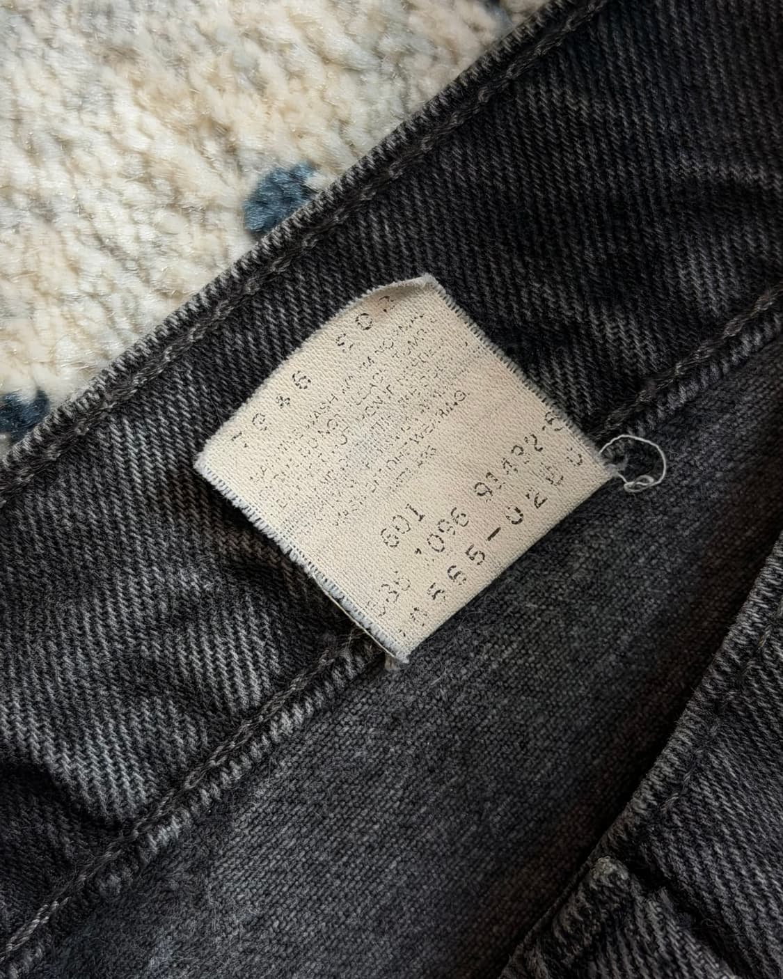 90‘s USA 리바이스 565 흑청 데님팬츠 [0-233] 상품이미지10