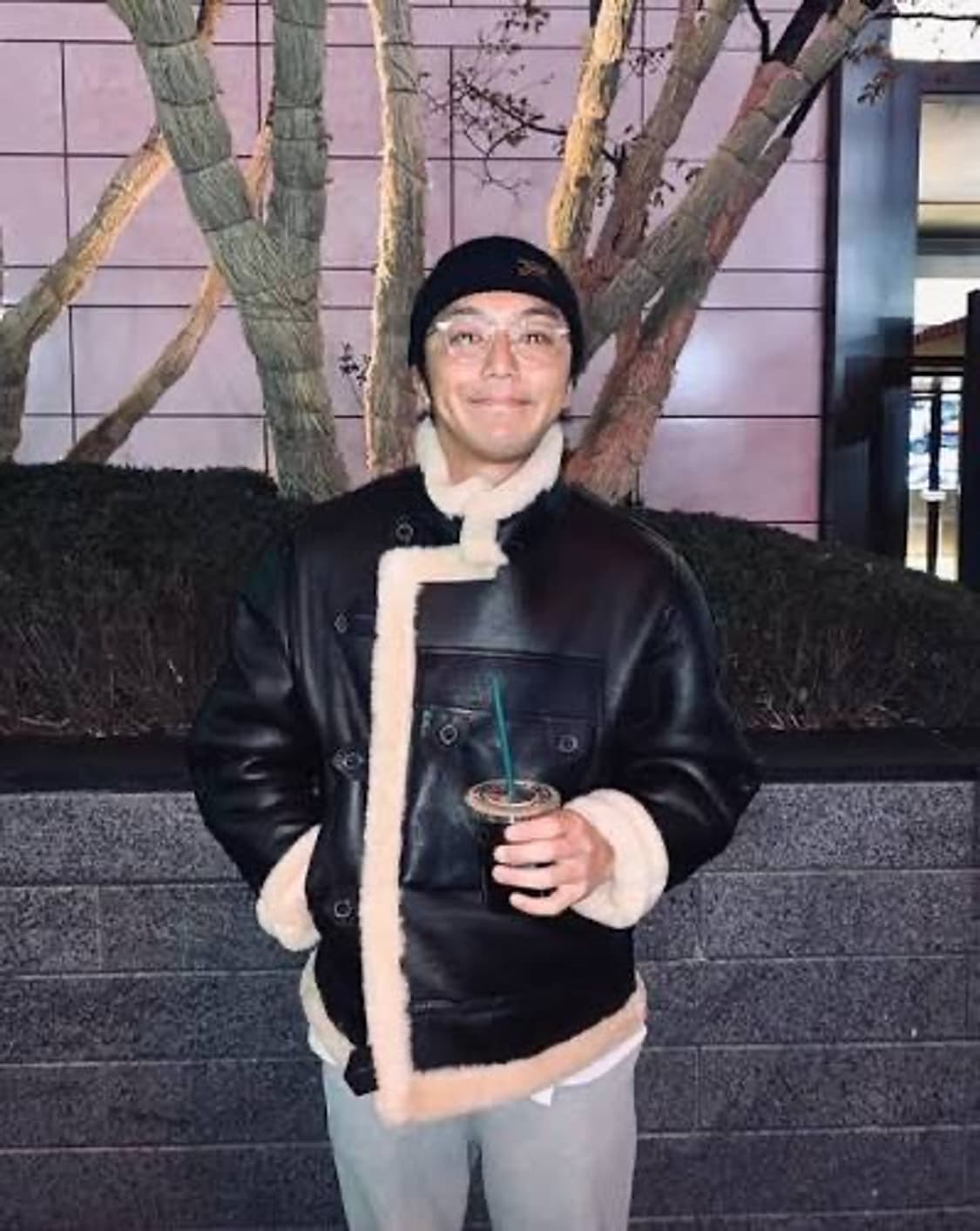 변요한 무스탕 L 이스트로그 상품이미지1