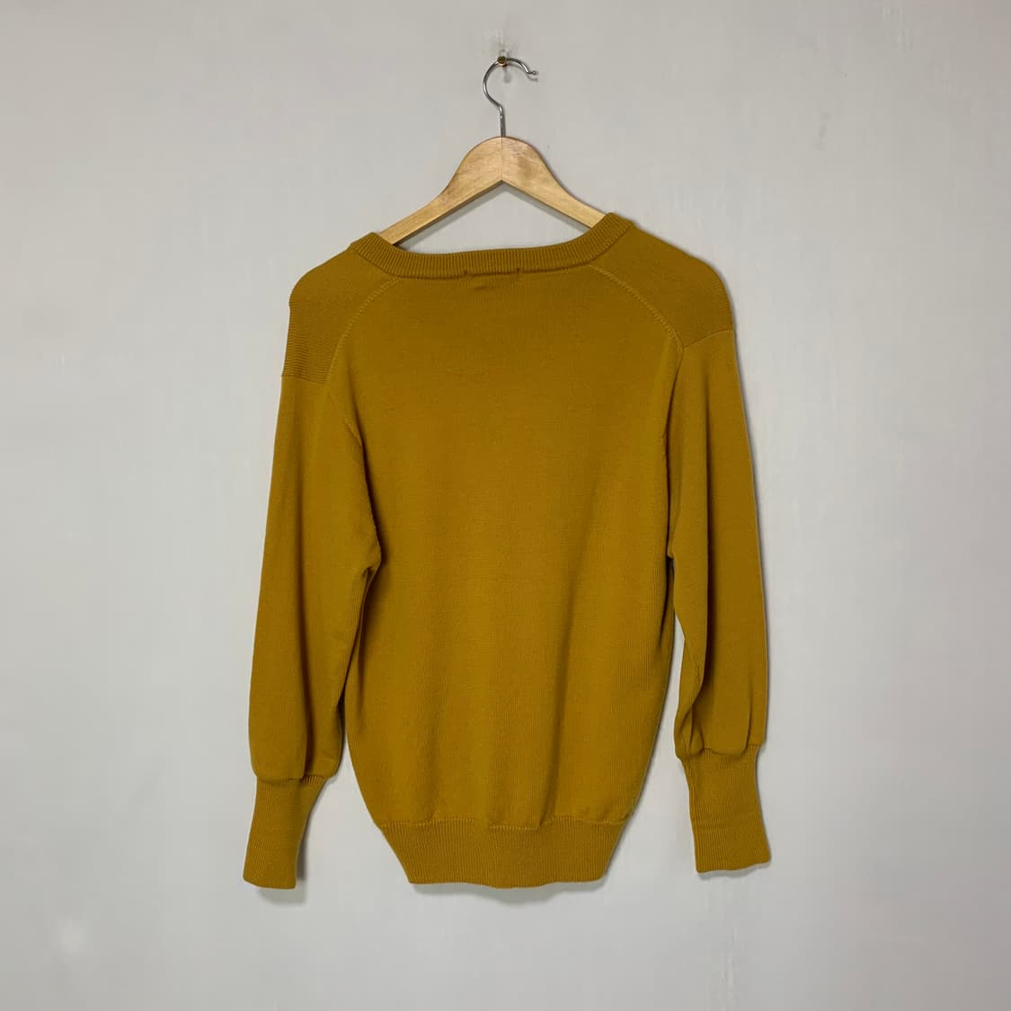 닥스 빈티지 브이넥 니트 옐로우 긴팔 스웨터 M 상품이미지3