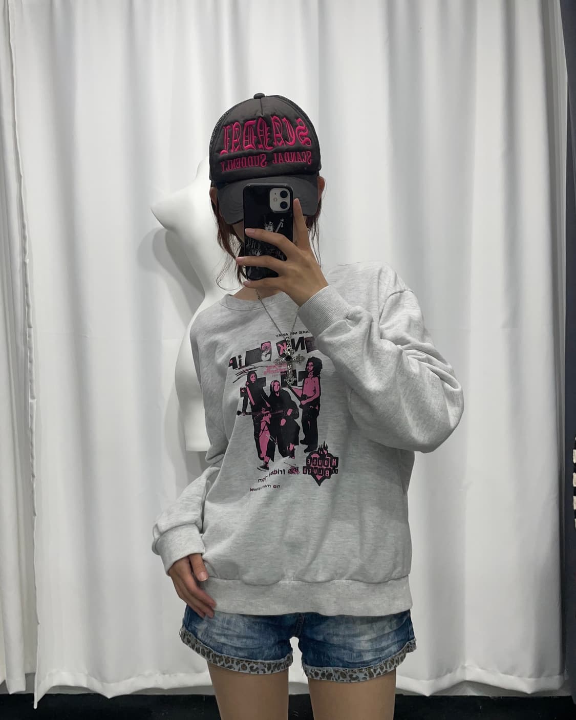그레이 프린팅 스웻셔츠 상품이미지3