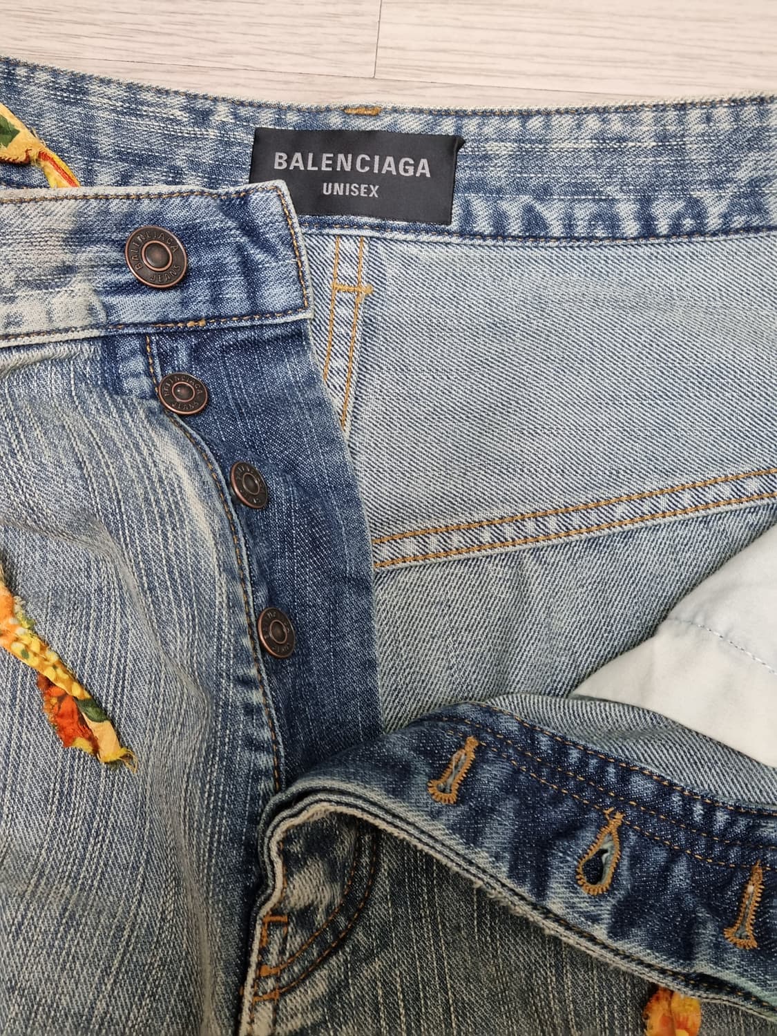 발렌시아가 조지생크 배기팬츠 연청 상품이미지3