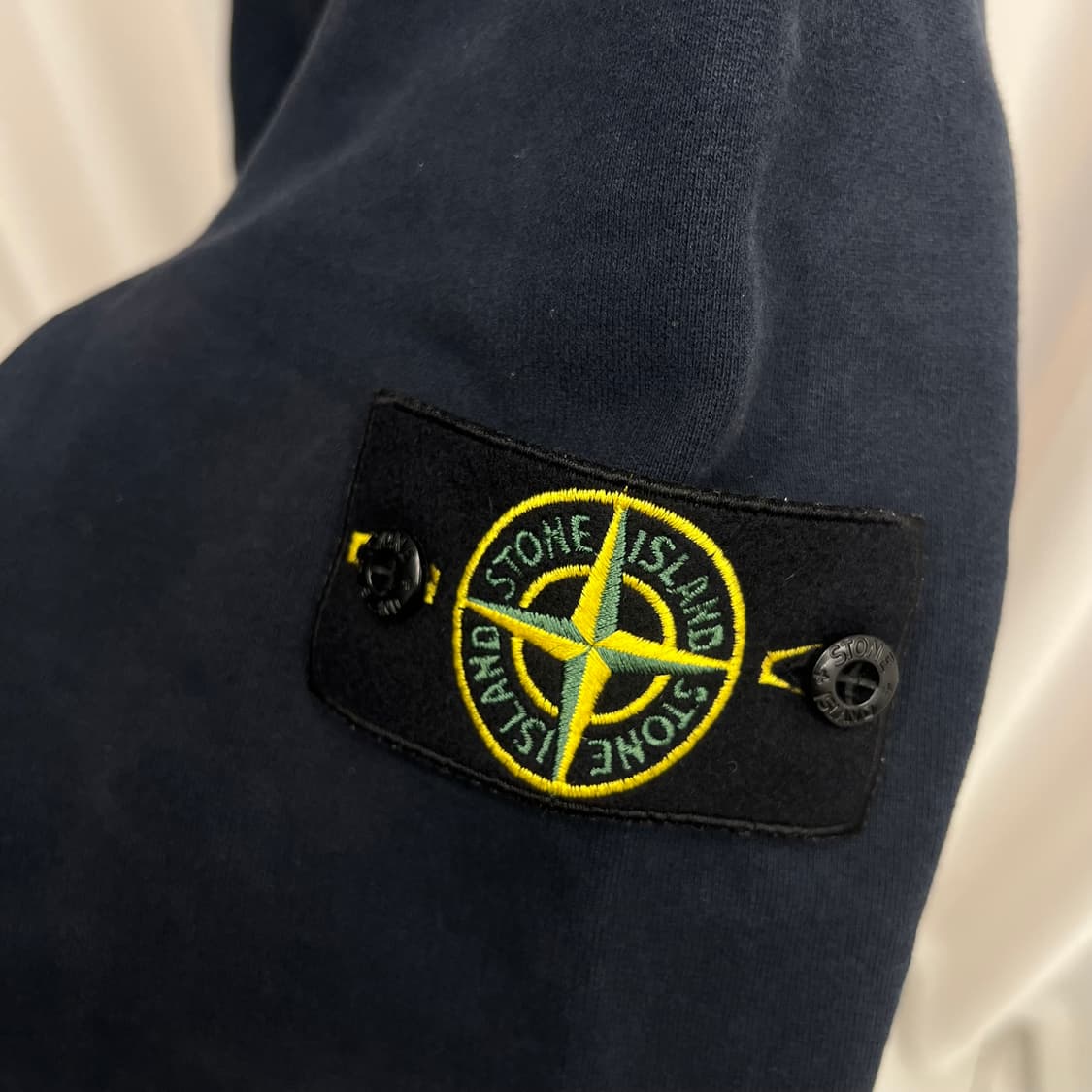 스톤아일랜드 맨투맨 네이비 (M) 상품이미지5