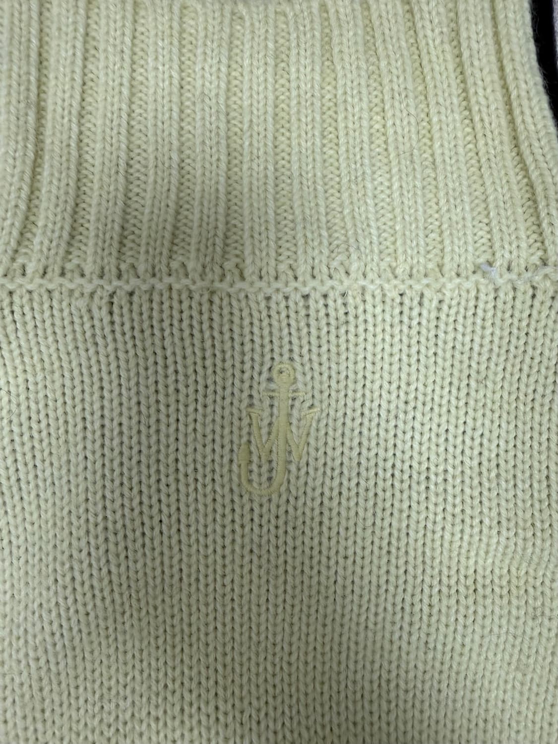 JW 앤더슨 배색 포켓 스웨터 상품이미지7