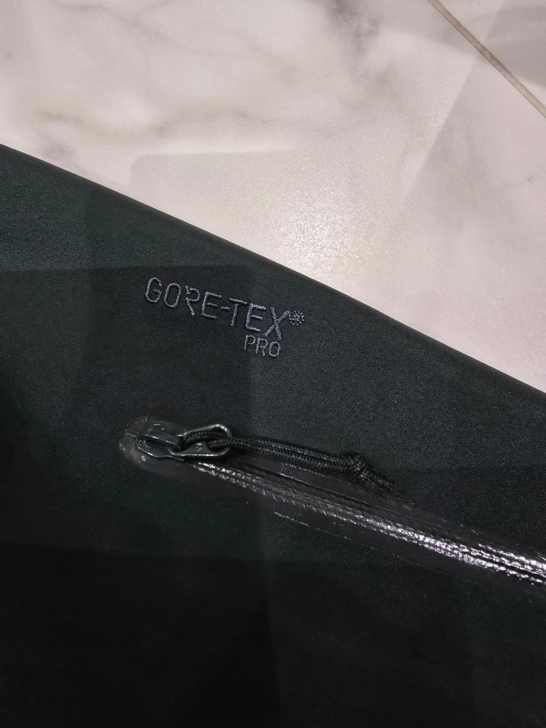 아크테릭스 알파 SV 고어텍스 프로 자켓 상품이미지4