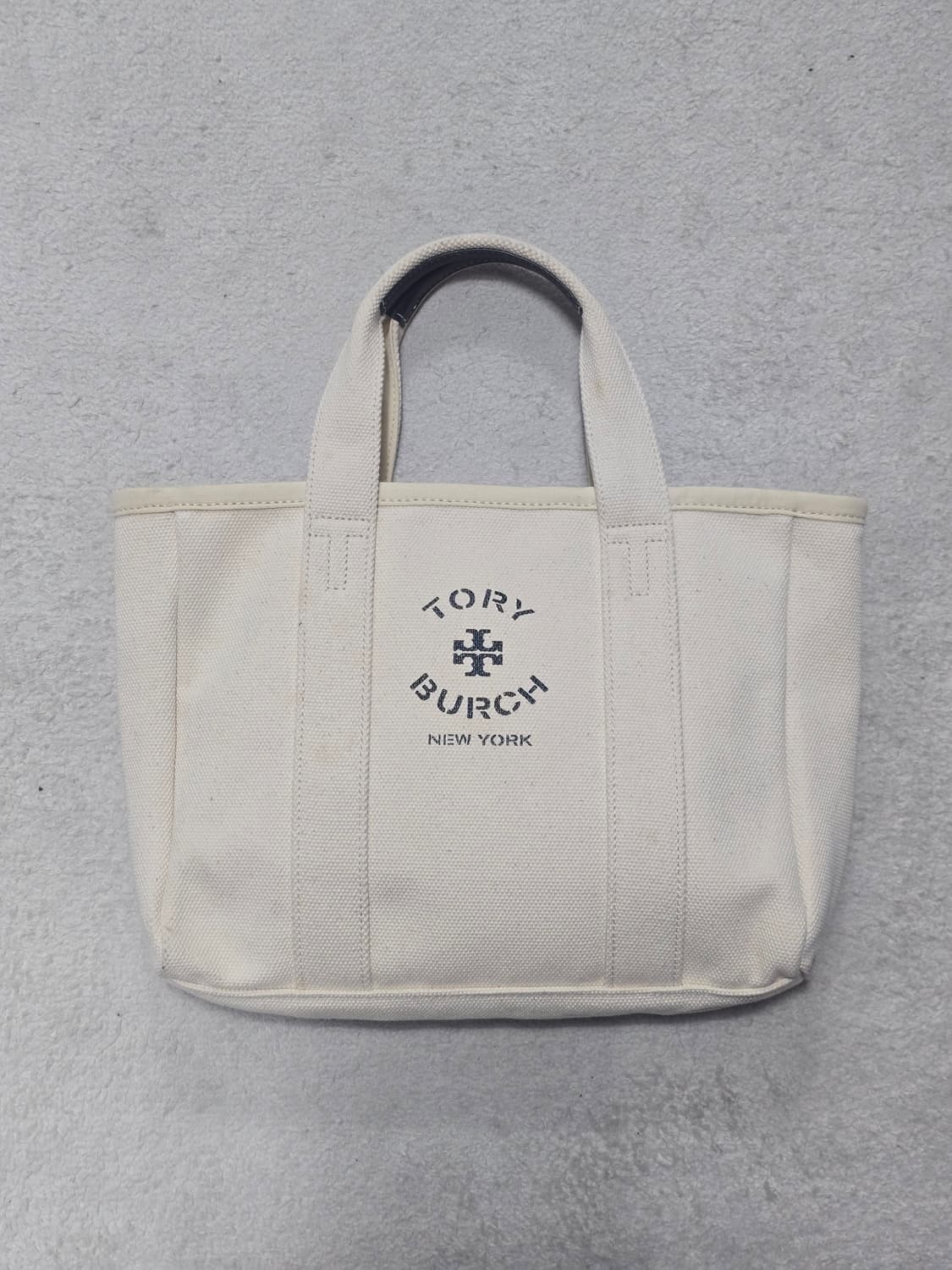 토리버치 캔버스 미니 토트백  상품이미지1