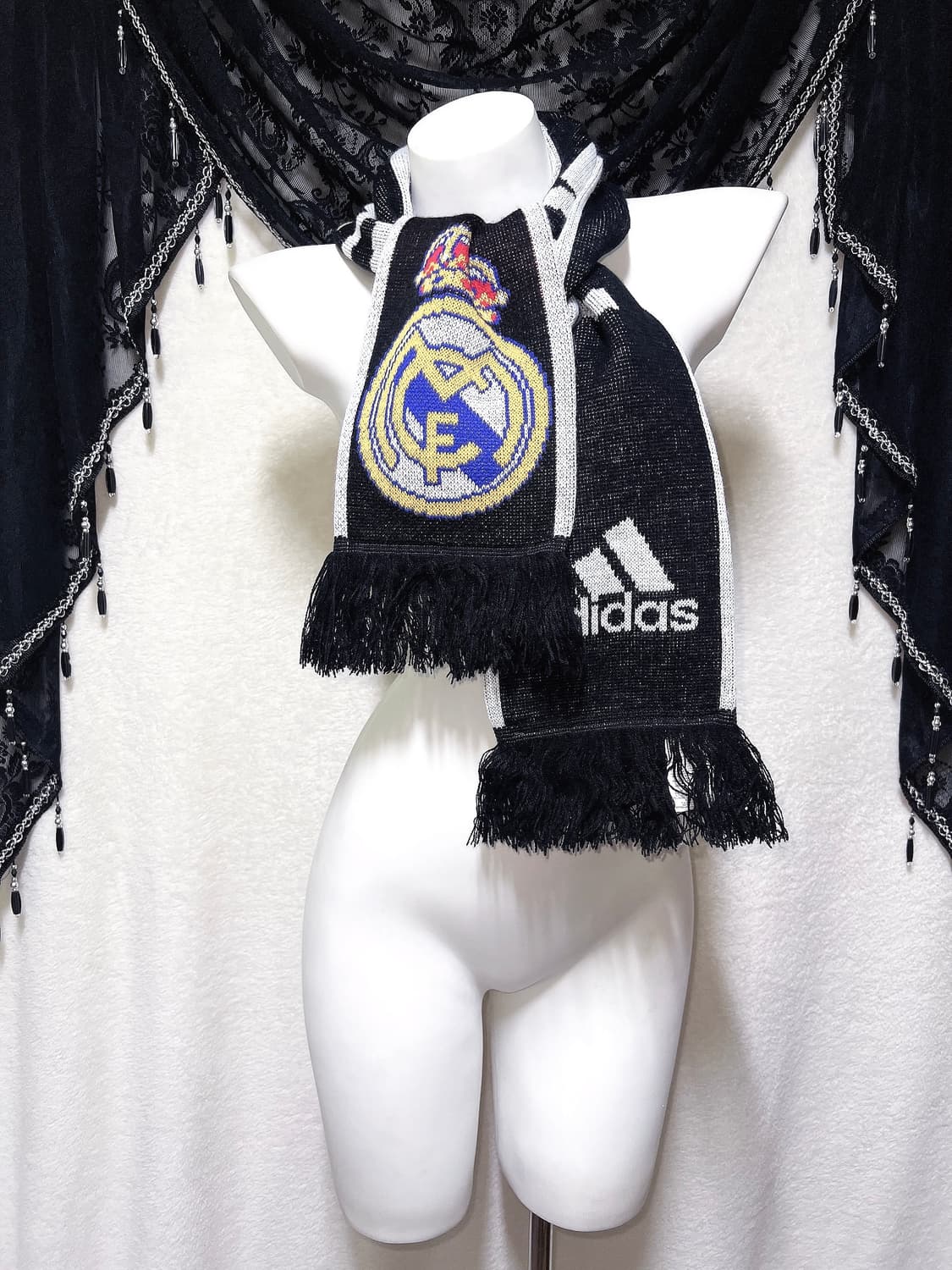 아디다스 adidas 레알 마드리드 블랙 머플러 목도리 삼선 스포츠 상품이미지4