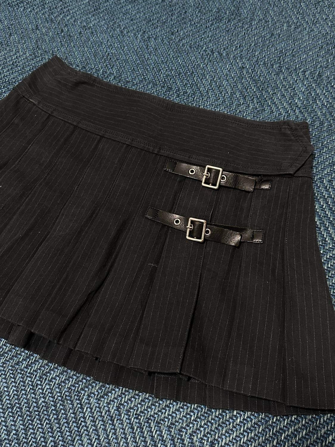 (36 size) 버버리 런던 블루라벨 핀스트라이프 랩 스커트 상품이미지2