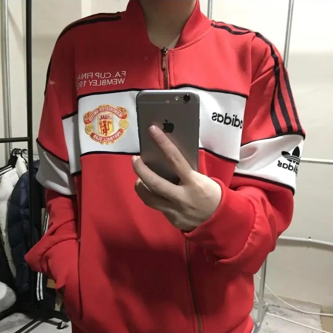 s급상태 희긔 아디다스 L 맨유 오리지널 트랙 자켓 상품이미지3