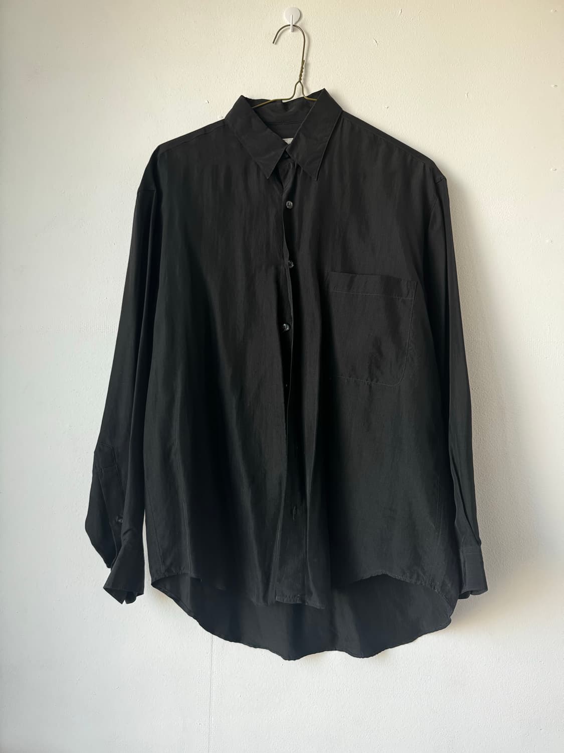 (택포) 실크100 블랙셔츠 도쿄빈티지 상품이미지1