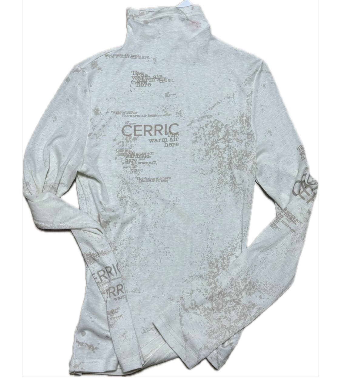 세릭 GRAPHIC PRINT HALF NECK TOP (IVORY) 상품이미지2