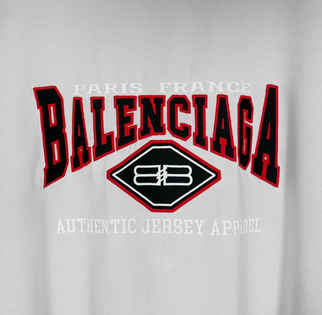 [L] 발렌시아가 남성 어센틱 자수 로고 오버사이즈 반팔 티셔츠 화이트 상품이미지4