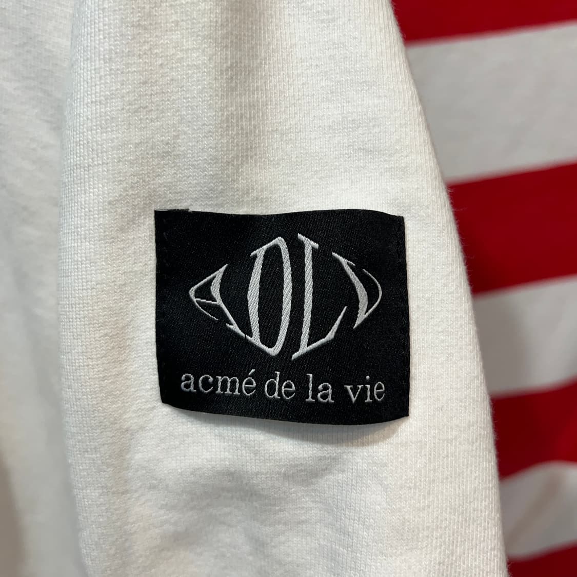 아크메드라비 후드티 상품이미지2