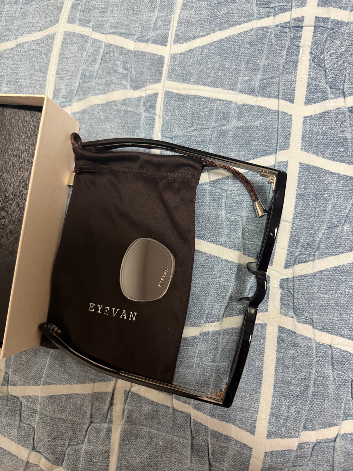 아이반 굿맨 안경 상품이미지2