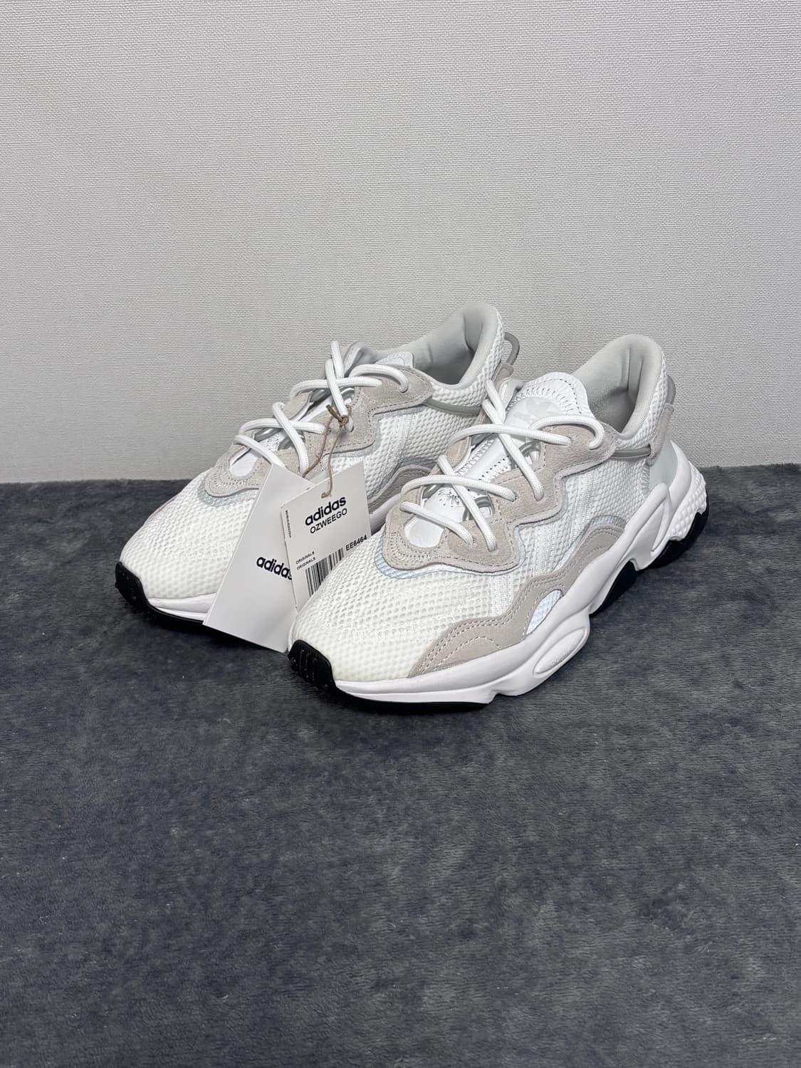 새상품) 220(225~230) 아디다스 코리아 오즈위고 흰색 운동화 상품이미지1