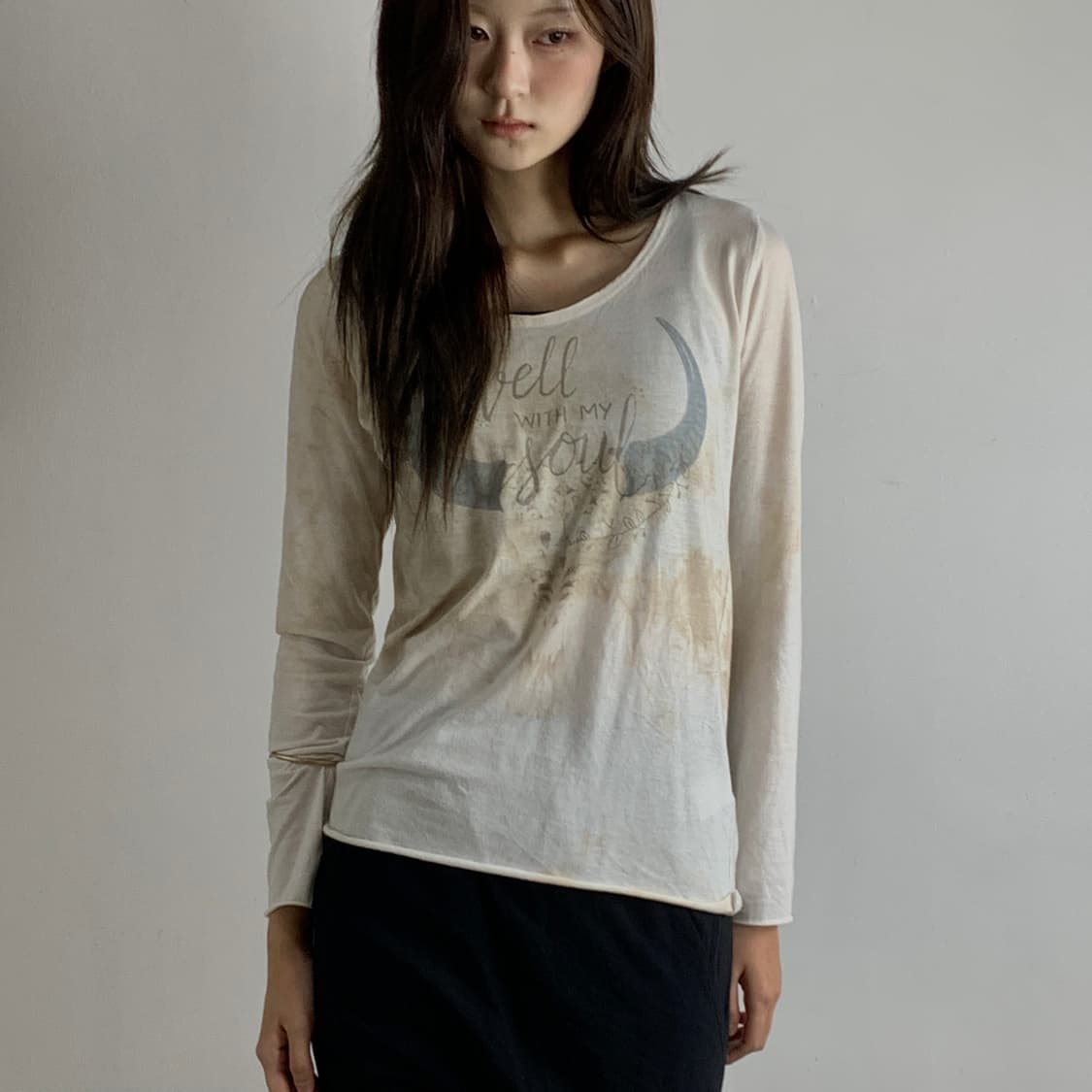 G.O.A (고아) 컷아웃 롱슬리브 상품이미지1