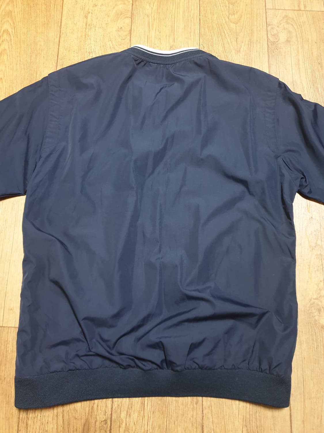 1098 르까프 운동복 브이넥 100 사이즈입니다 상품이미지5