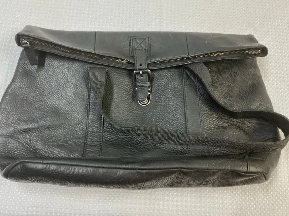 L.L.bean 엘엘빈 하드웨어 폴딩 레더 백 블랙 상품이미지2