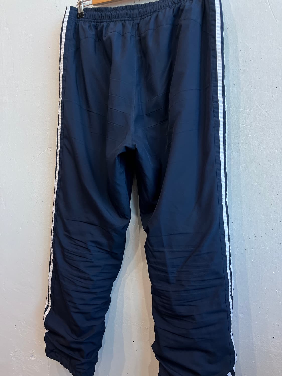 아디다스 FW 패디드 트랙팬츠 상품이미지4