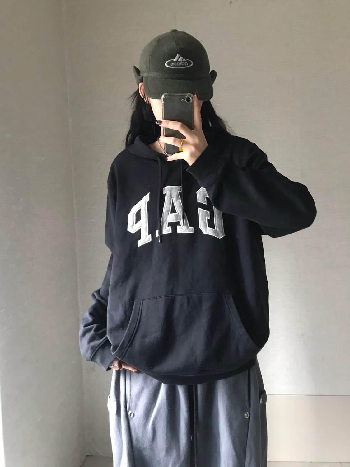 갭 블랙 오버핏 후드티 상품이미지5