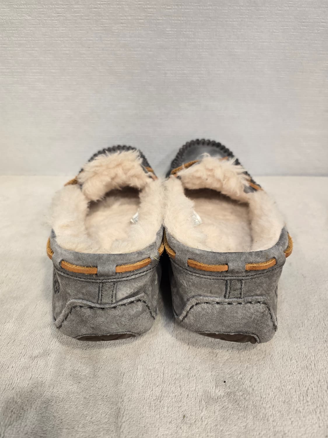 UGG 어그 모카신 235~240 상품이미지4