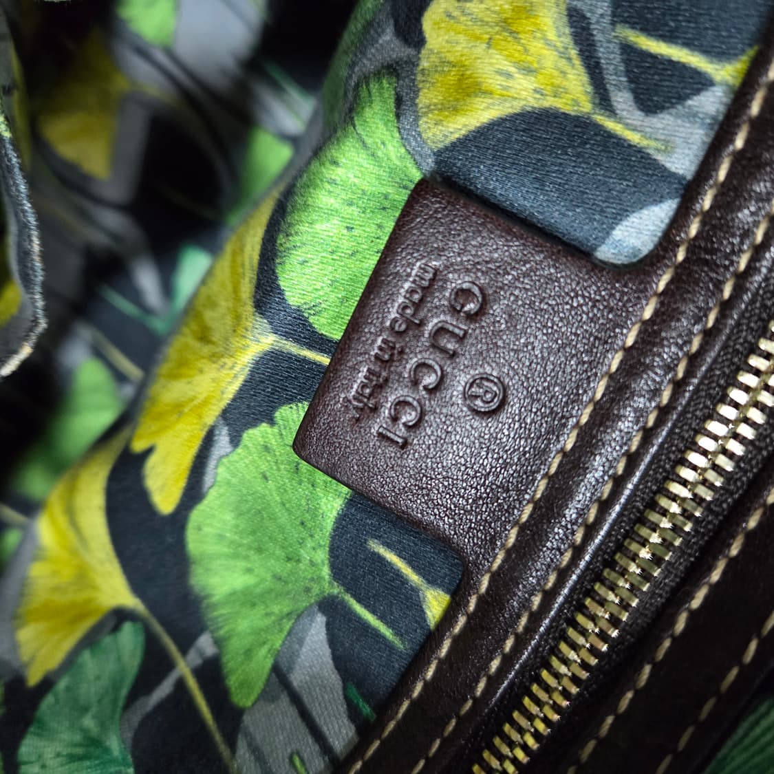 구찌 스웨이드 로얄 사첼백 상품이미지7