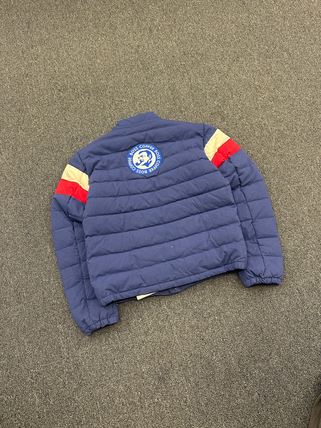 산토리 보스 후면 빅로고 패딩 자켓 상품이미지2