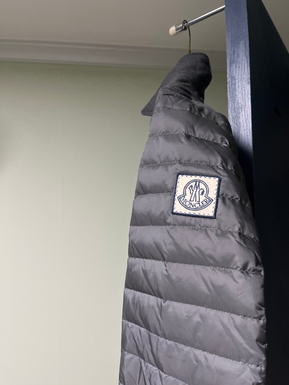 몽클레어 감마블루 패딩 가격제시 상품이미지2