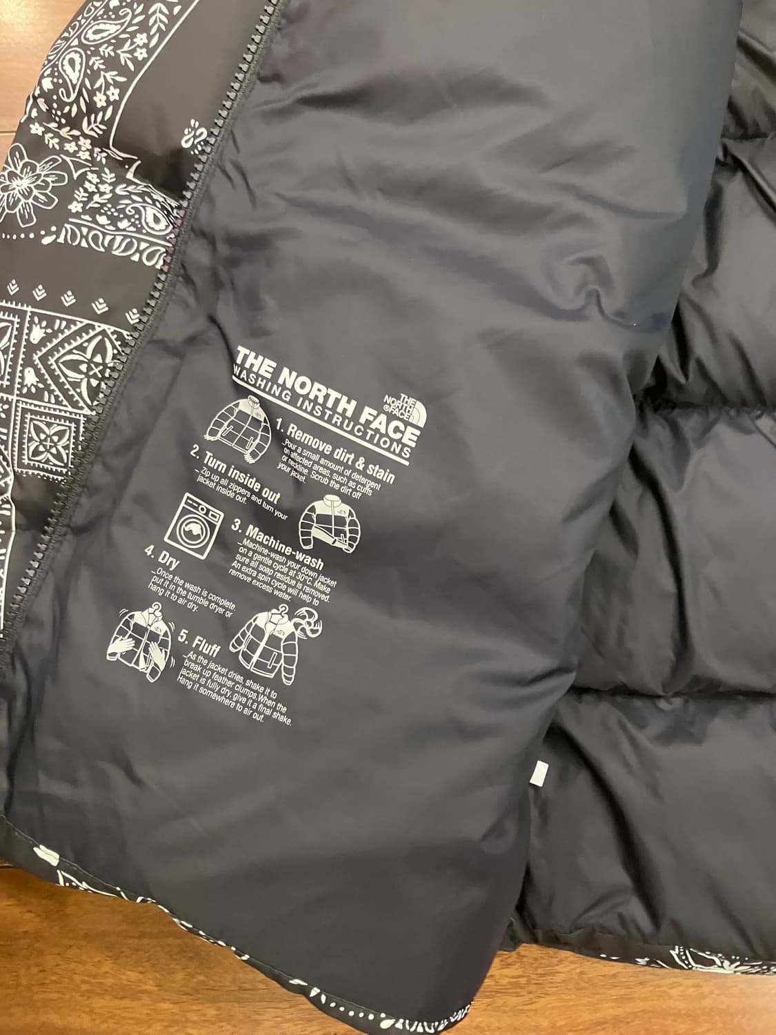 노스페이스 페이즐리 눕시패딩점퍼 (L) 상품이미지7