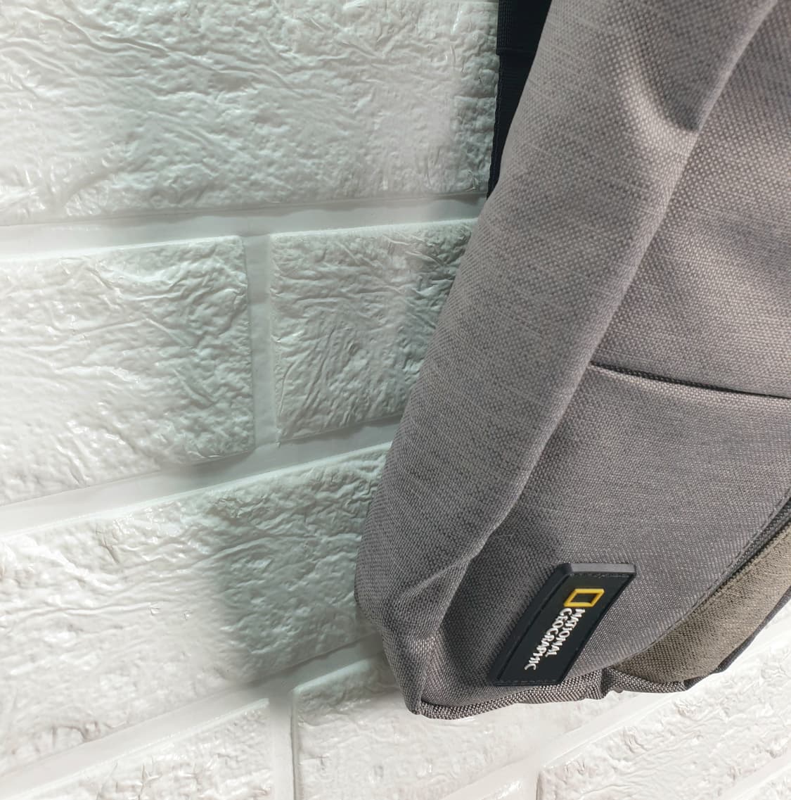 내셔널지오그래픽 슬링백 상품이미지5