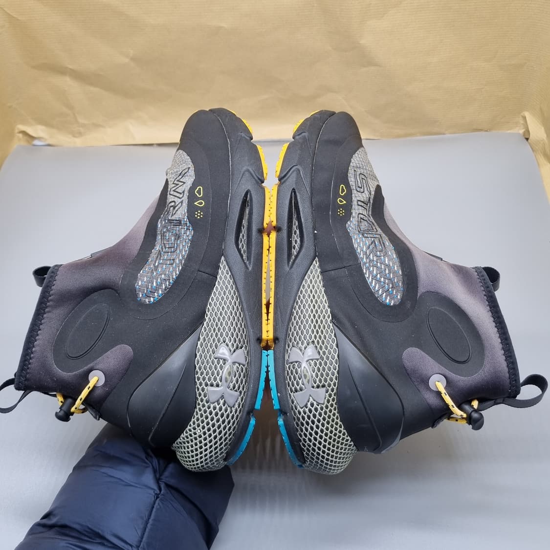 언더아머 호버 팬텀2 운동화245 상품이미지5