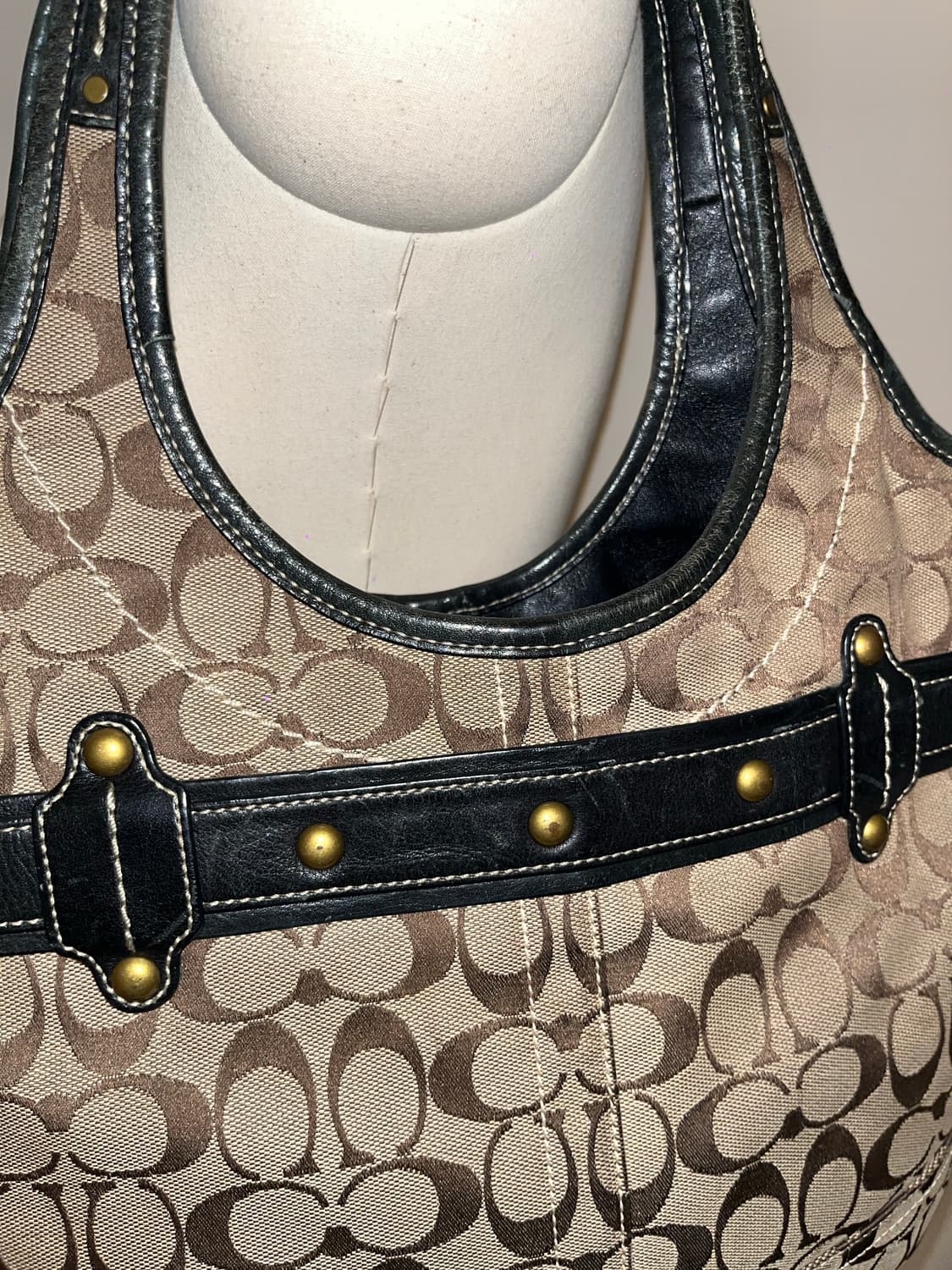 Coach Beige & Black Shoulder Bag 상품이미지7