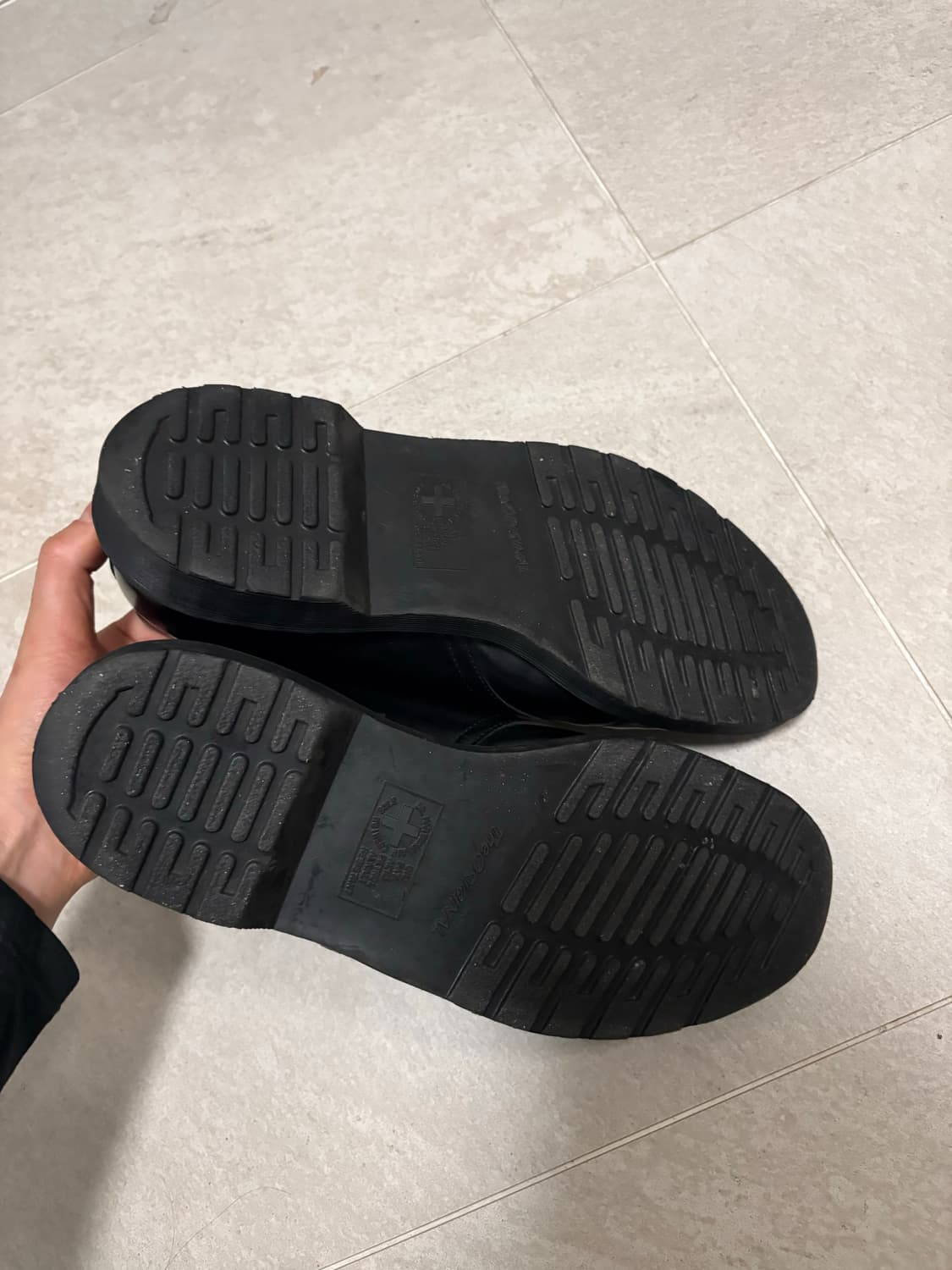 닥터마틴 블랙 모노 더비슈즈 280 상품이미지4