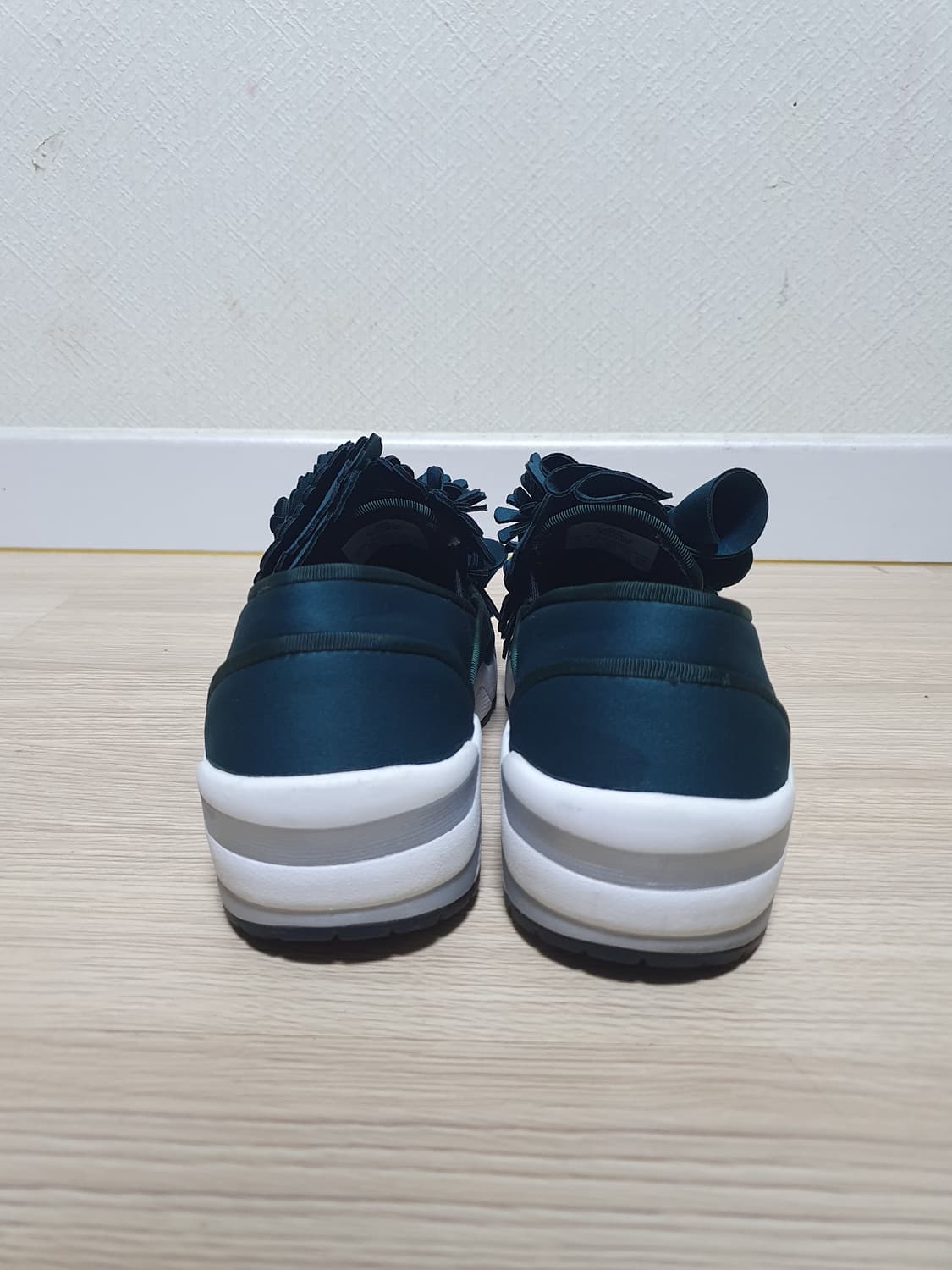 슈콤마보니 플라워 스니커즈 240 상품이미지5