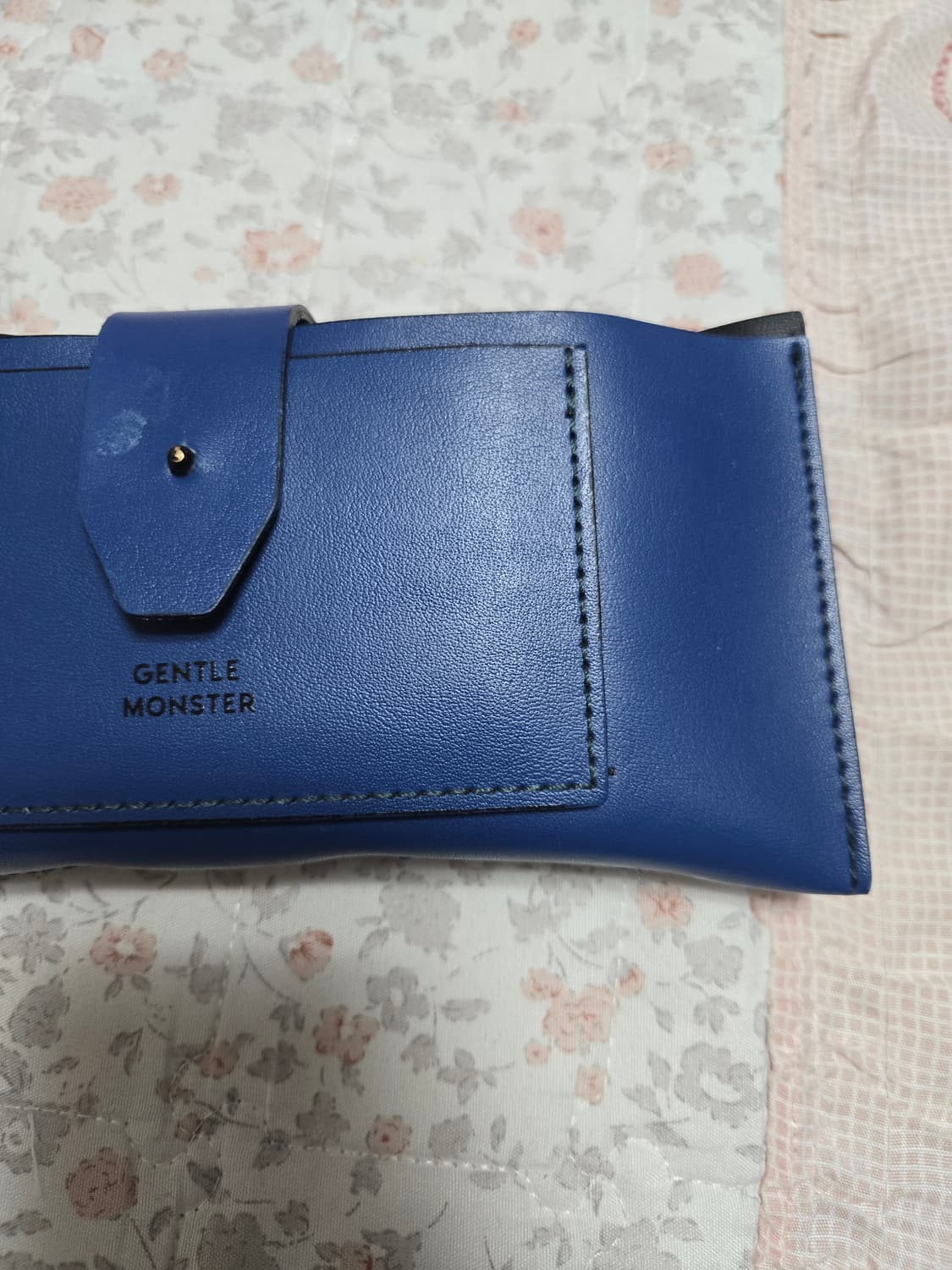 젠틀몬스터 케이스 상품이미지9