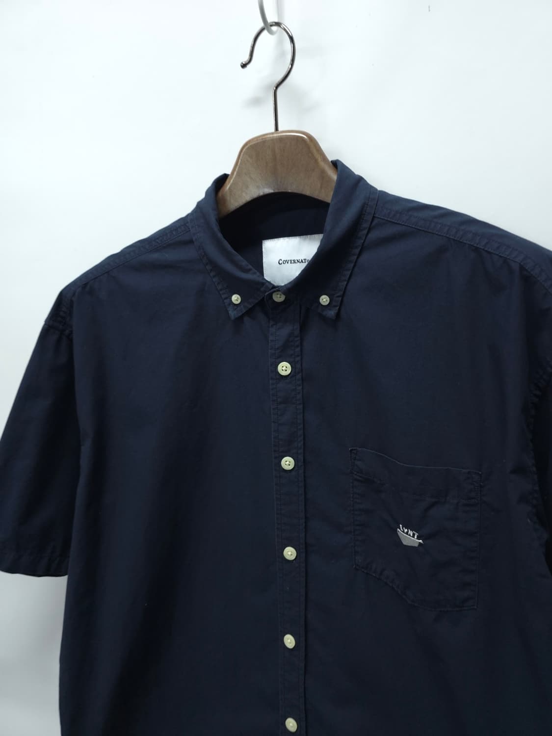 커버낫 CVNT 로고 자수 버튼다운 반팔 셔츠(100~105) 상품이미지2