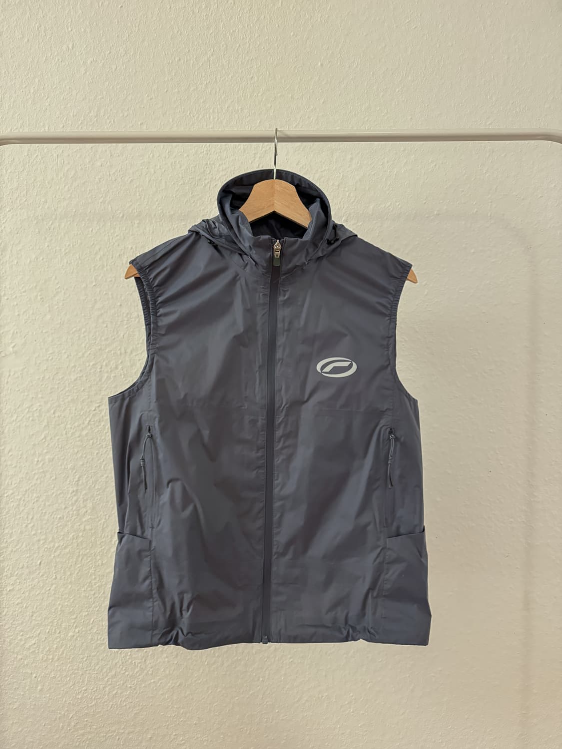 옵티미스틱 러너스 멤브레인 러닝 베스트 XS 상품이미지1