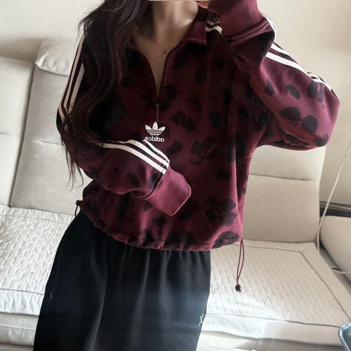 아디다스 와인버건디 레오파드 크롭 반집업 맨투맨 상품이미지2